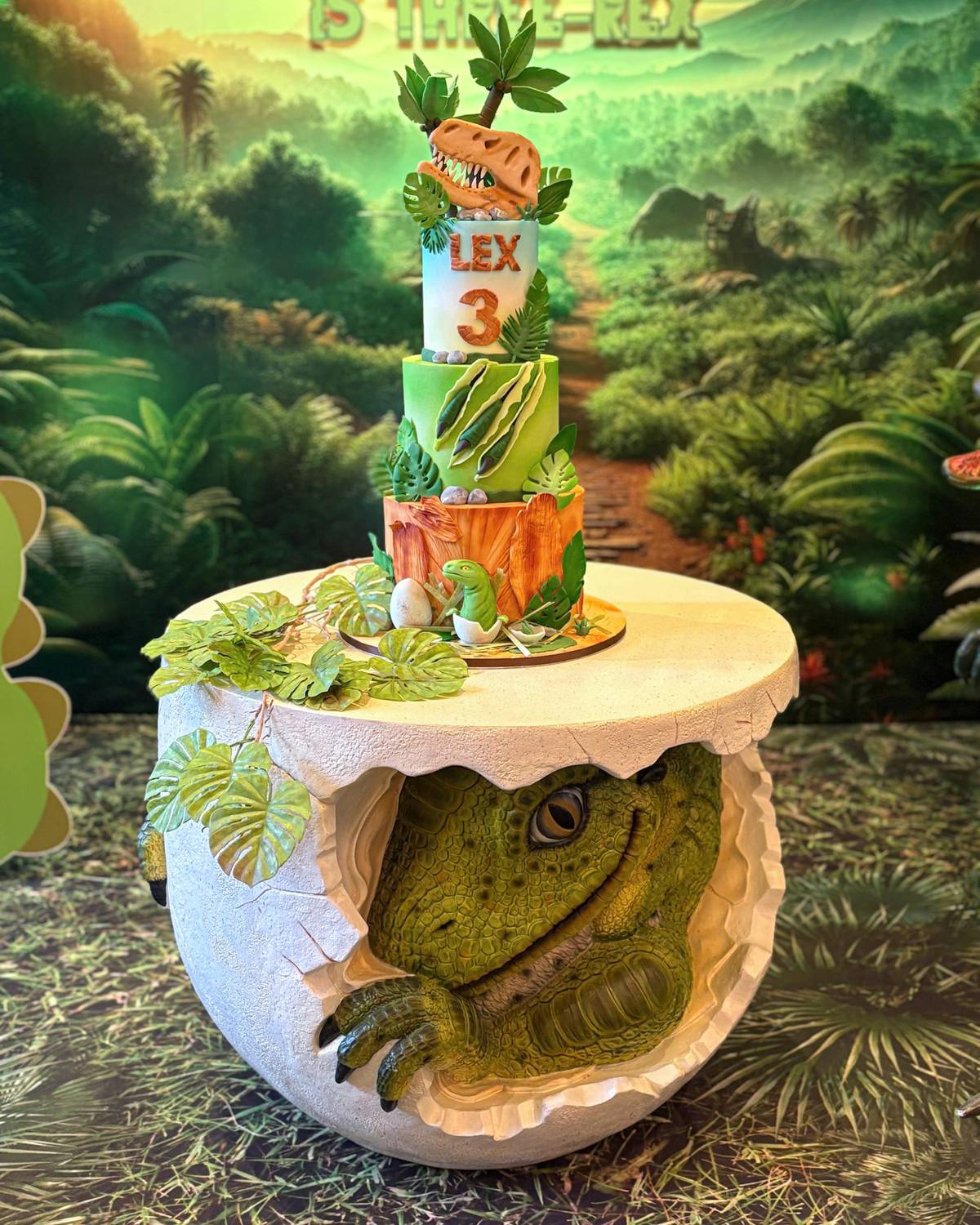Dino Table